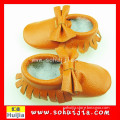 2015 Latest wholesale custom all kind of orange bow cow leather fashionable moccasins price italian baby shoes